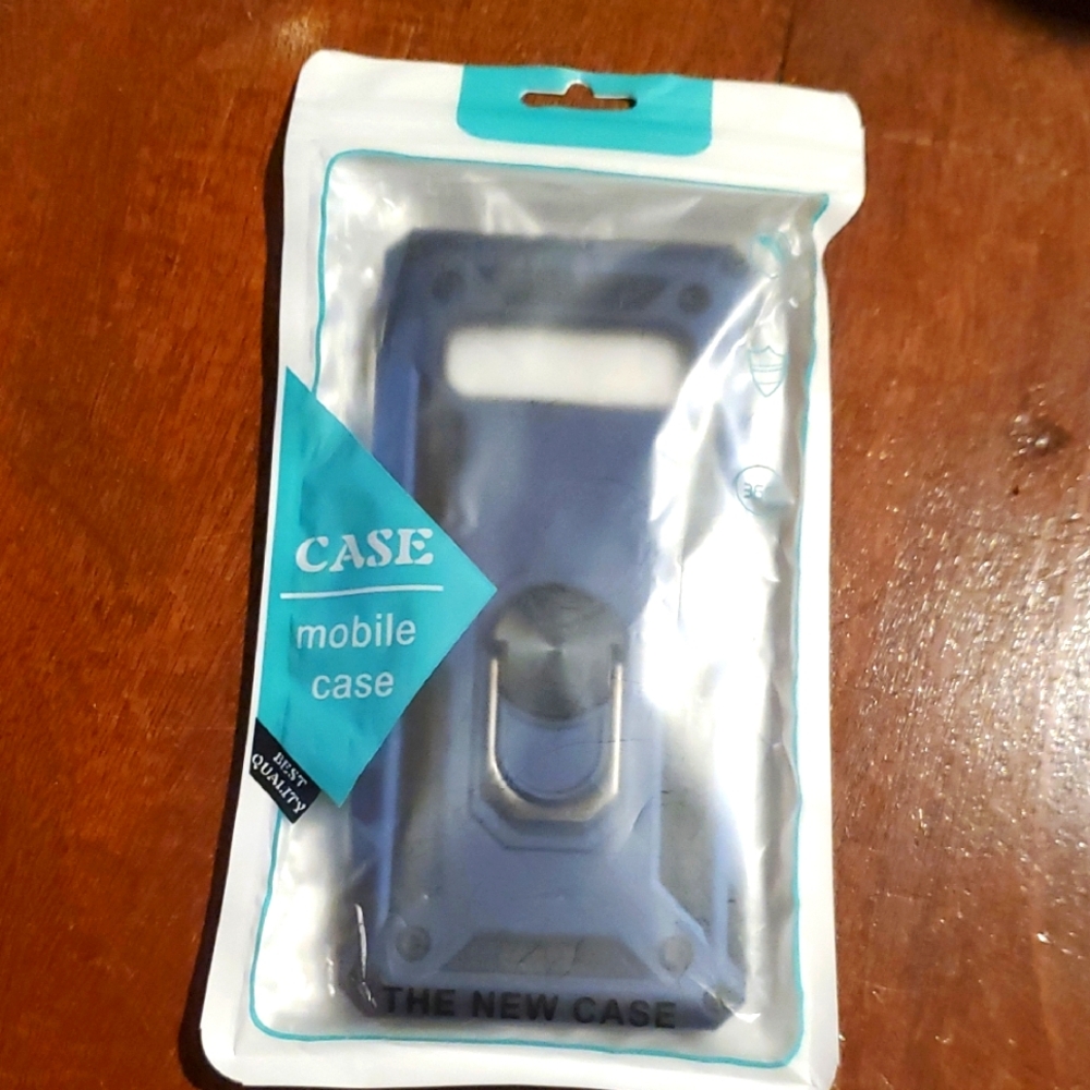 Blue Mobile Case For Galaxy S10.